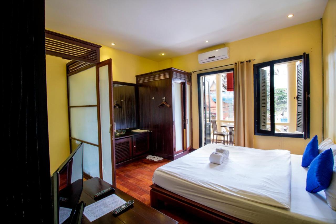 Inthira Thakhek Hotel Exterior photo