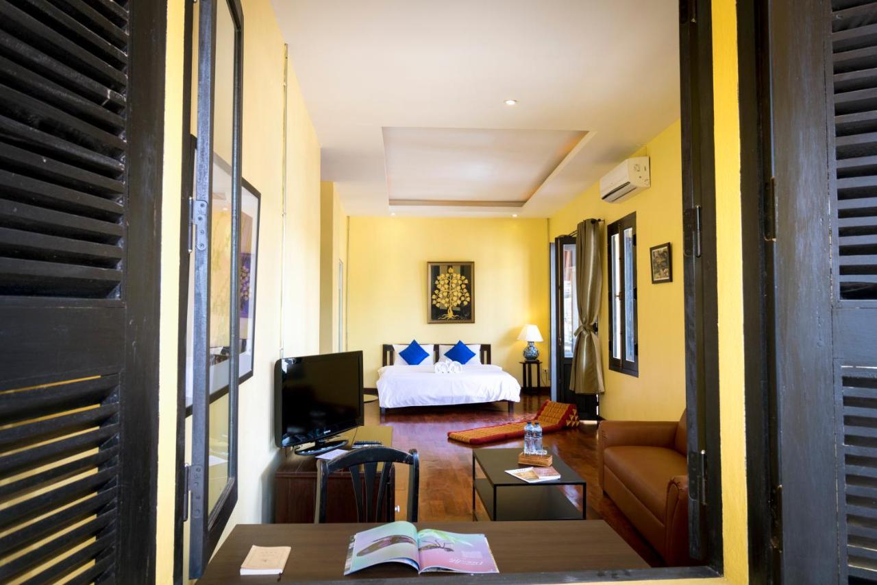 Inthira Thakhek Hotel Exterior photo